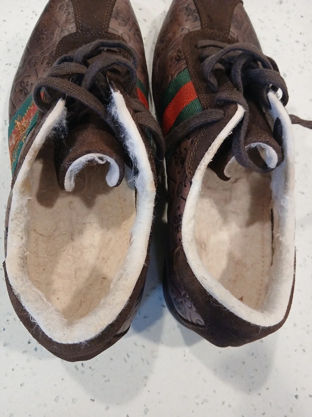 Guess brown suede